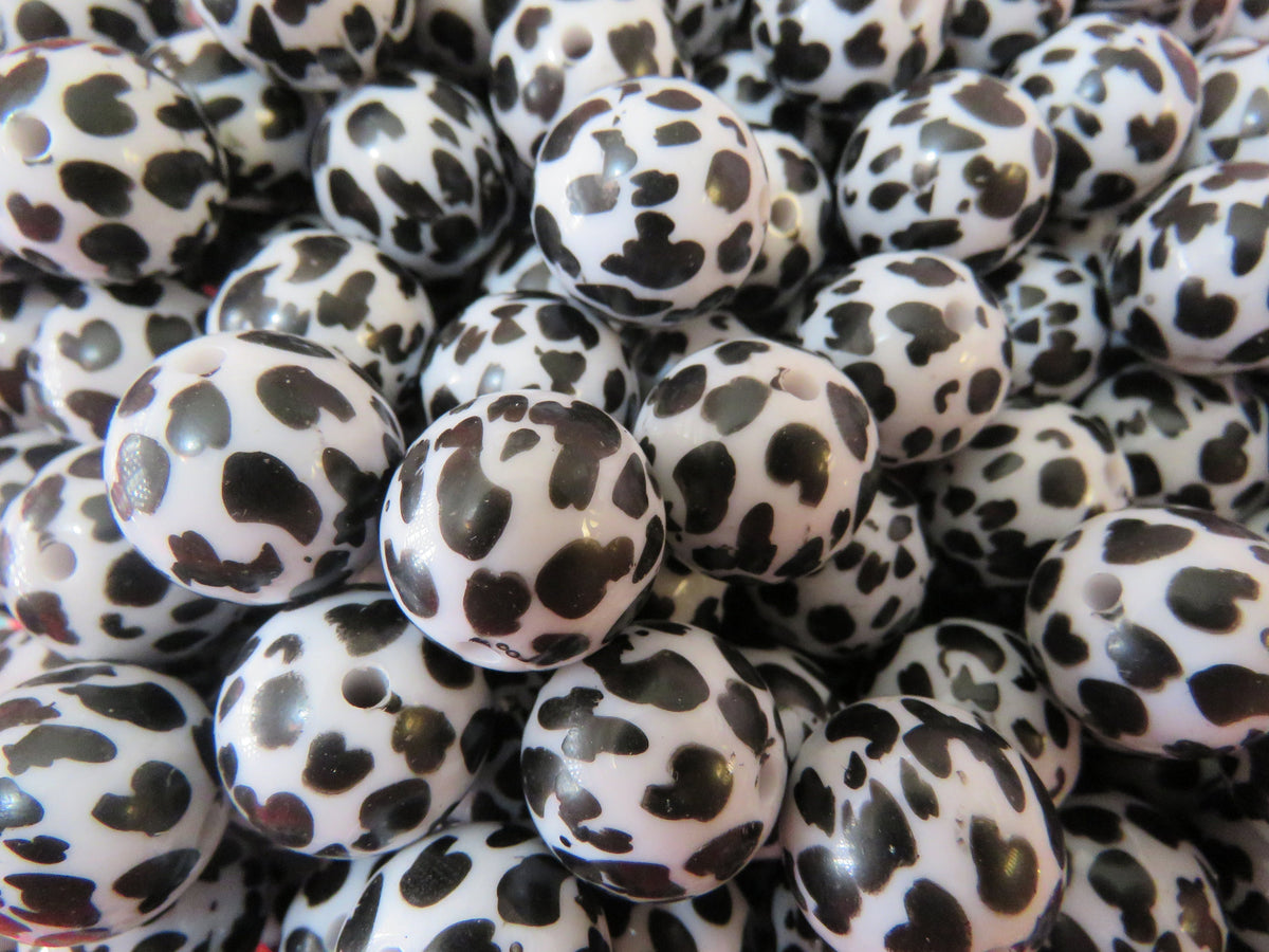 20 mm Black and White Cow print bubblegum beads